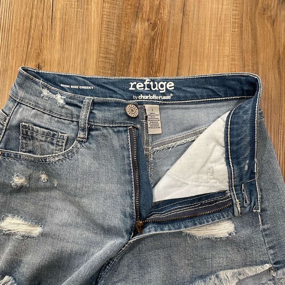 High Rise Cheeky Shorts - Picture 3 of 5
